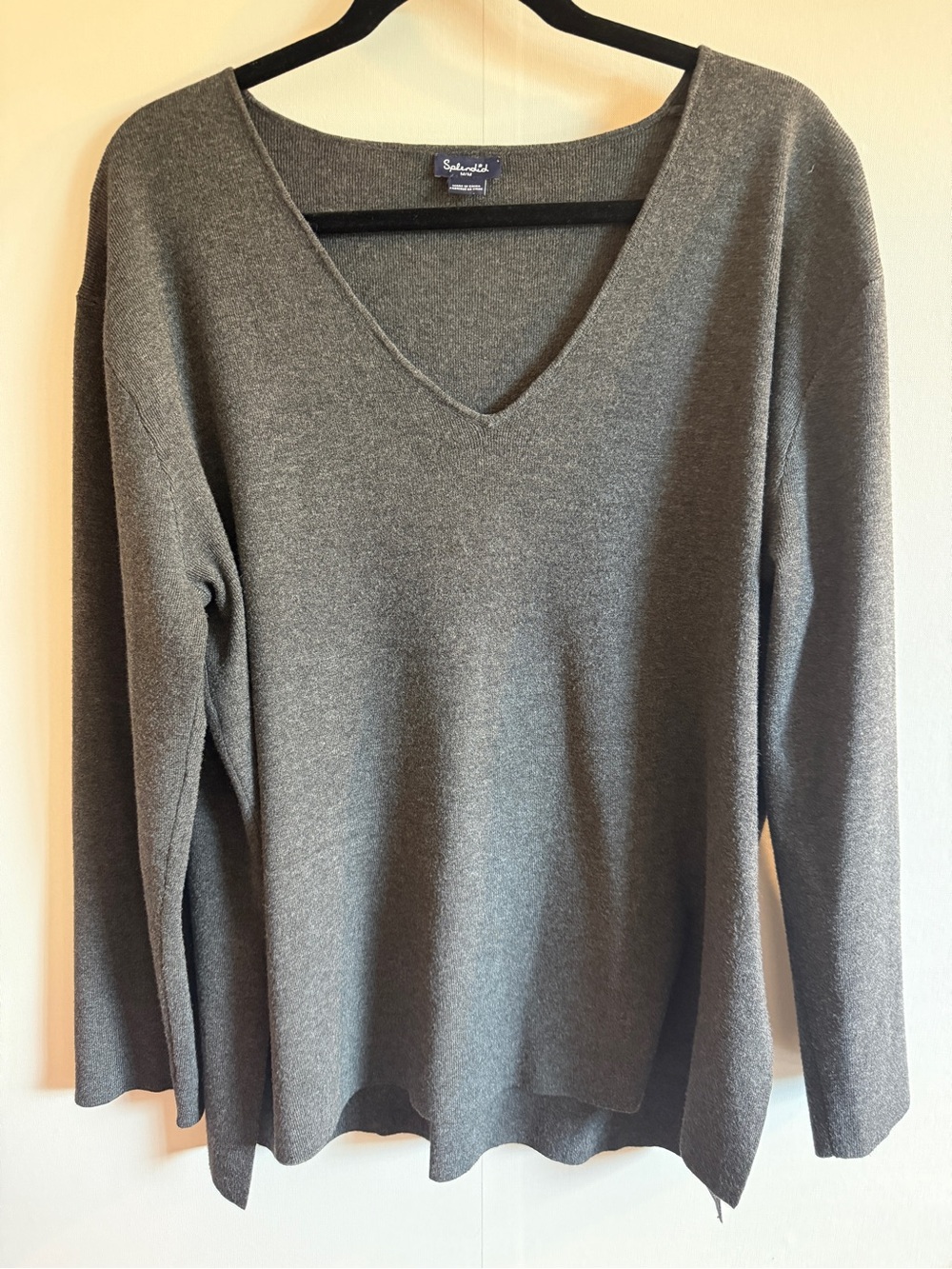 Splendid Medium Charcoal Gray V Neck Fine Knit Sweater Oversized Side Slit Soft